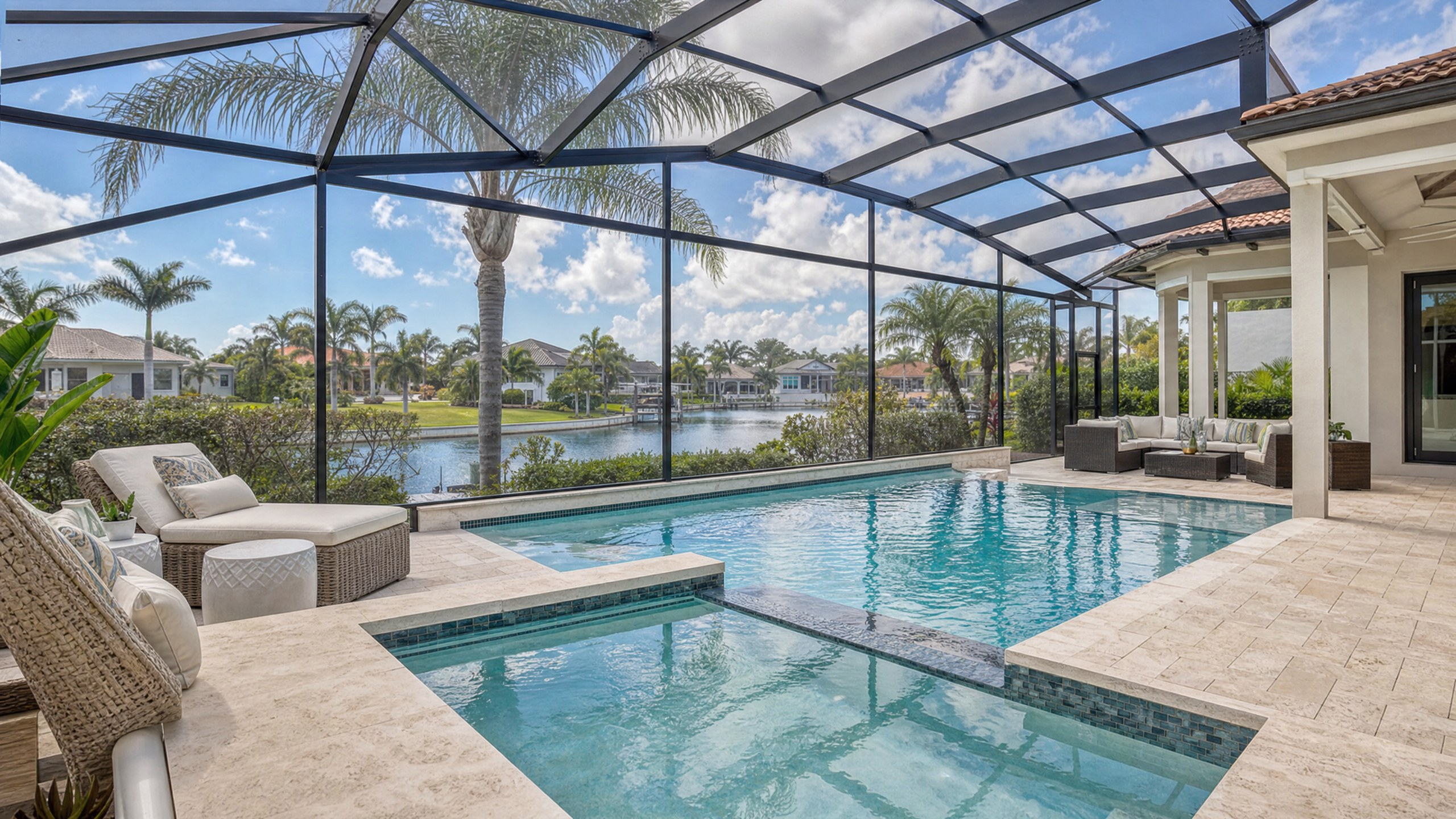 Why Panoramic Pool Cages Became the Gold Standard for Luxury Florida Homes — Screening DunRite